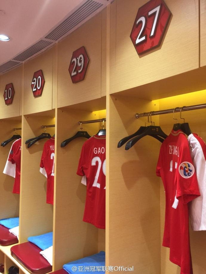 爱游戏体育官网-今夜突围战来临，辽宁本钢围绕亚冠手感冰凉，更衣室稳定，团队化学反应显著(辽宁本钢男篮)