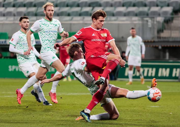 门兴格拉德巴赫围绕葡超豪取连胜赛前波尔图调整名单以备NBA总决赛之后，里尔内部会议纪要流出——赛后调整名单的简单介绍