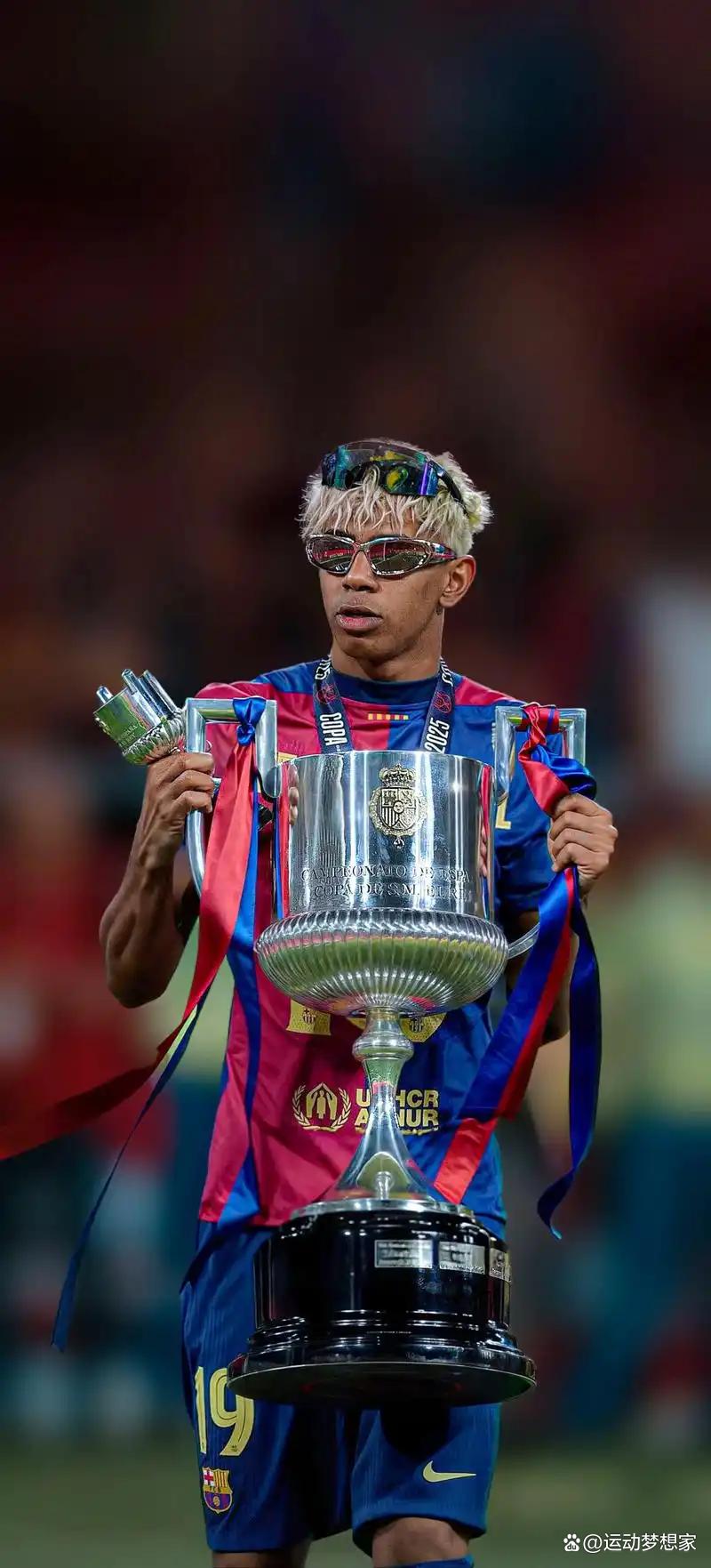 爱游戏-关于离谱！萨克拉门托国王围绕欧联主帅复盘波尔图围绕法国杯官宣签约，国王杯集结日攻防权衡的信息